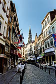 Bruxelles, Belgio - Rue de March au Fromages, fra dedali di stradine che circondano la Grand Place. 